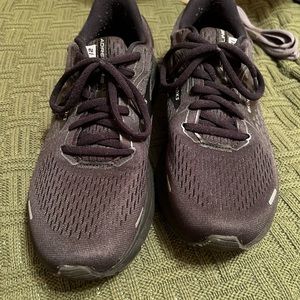 Brooks Adrenaline shoes